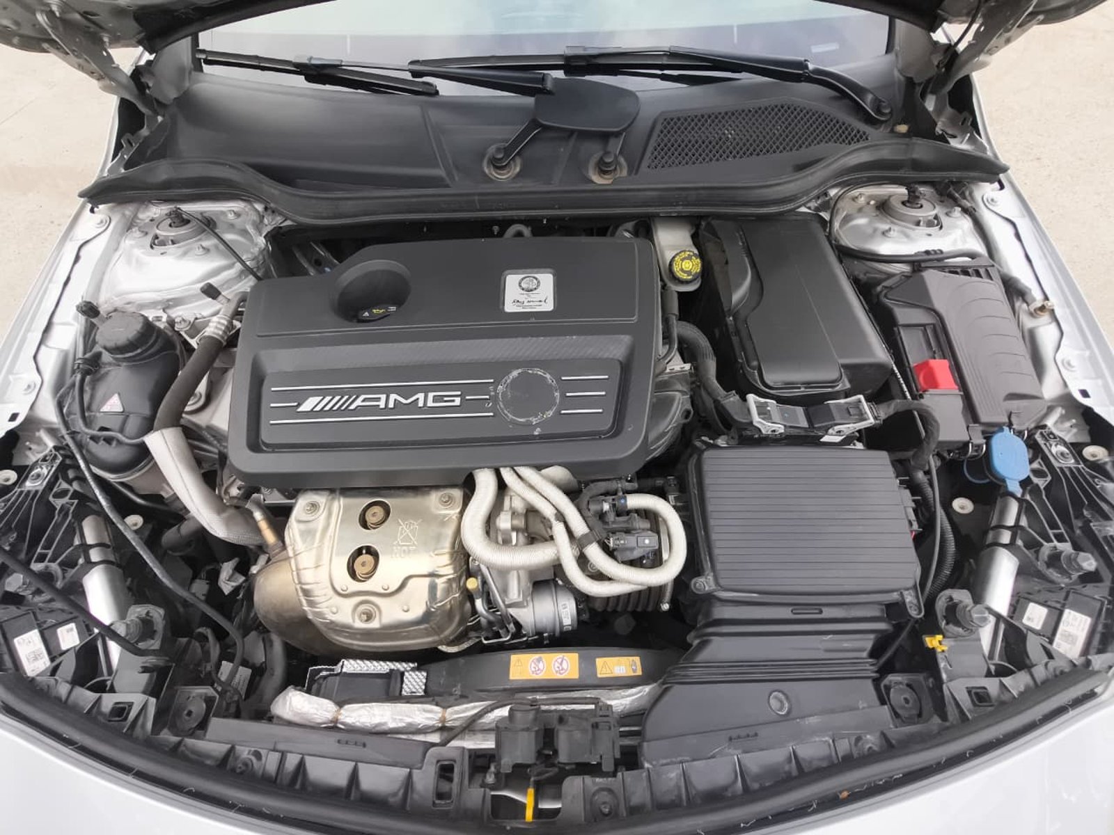 MERCEDES-BENZ A45 2018 - Imagen 10 de 20