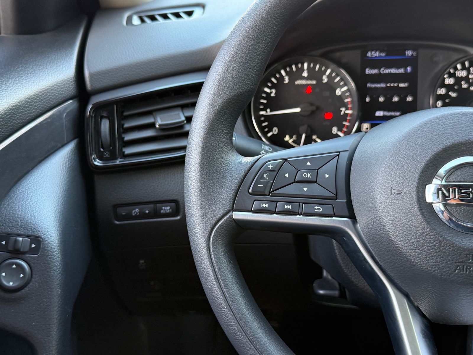 Nissan Xtrail 2021 - Imagen 15 de 20