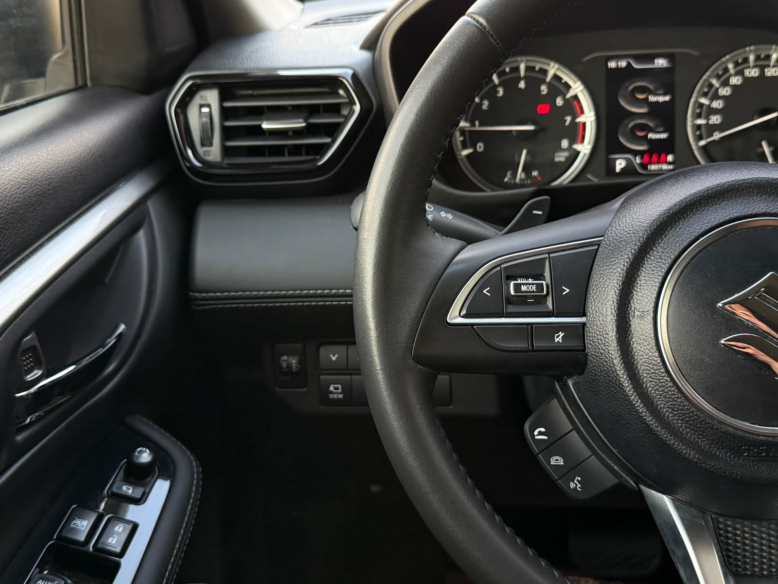 Suzuki Grand Vitara 2025 - Imagen 15 de 20