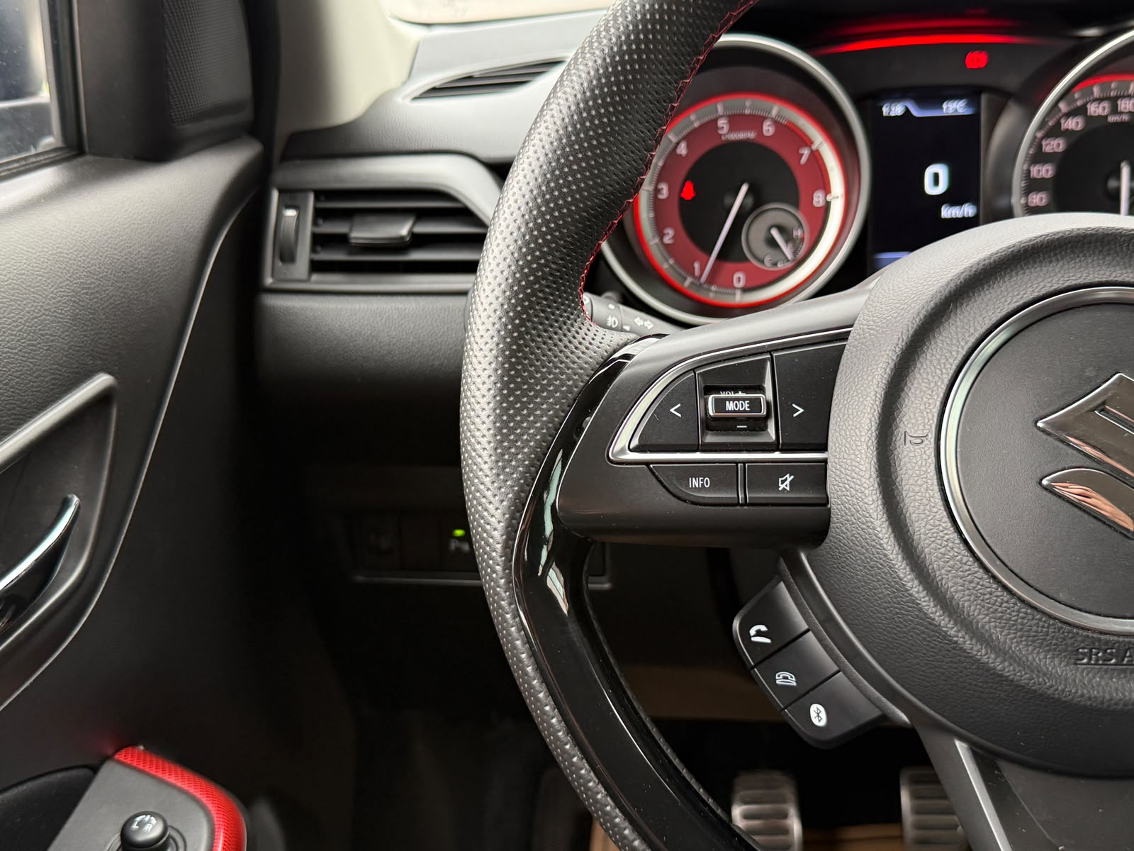 Suzuki Swift Sport 2024 - Imagen 15 de 20