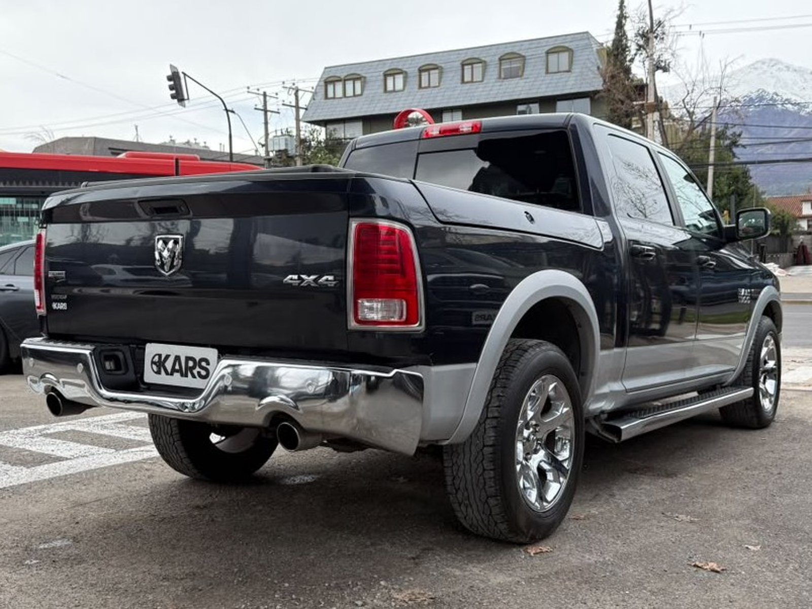 RAM 1500 2018 - Foto 4 de 20