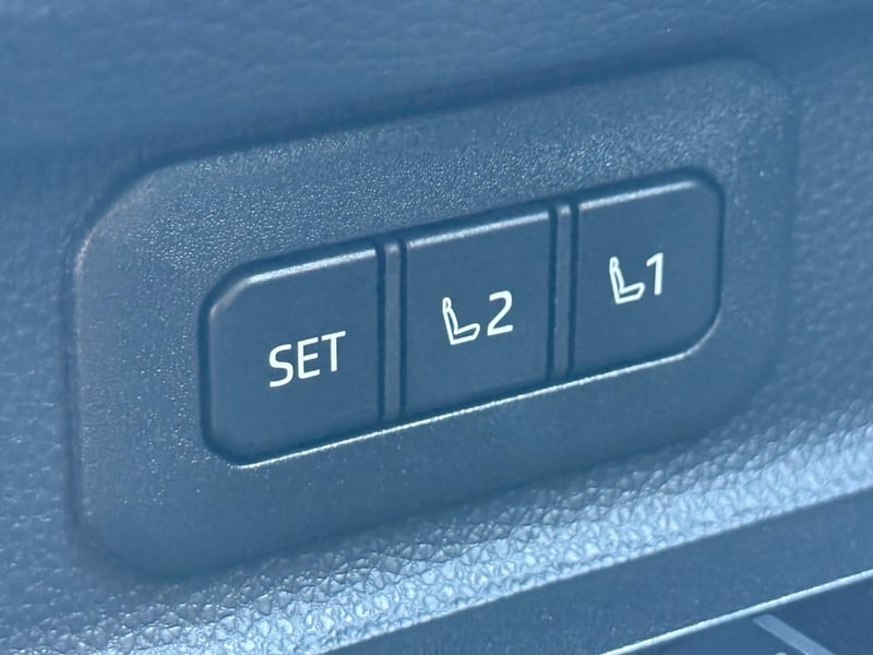 Toyota Land Cruiser Prado 2025 - Imagen 17 de 20
