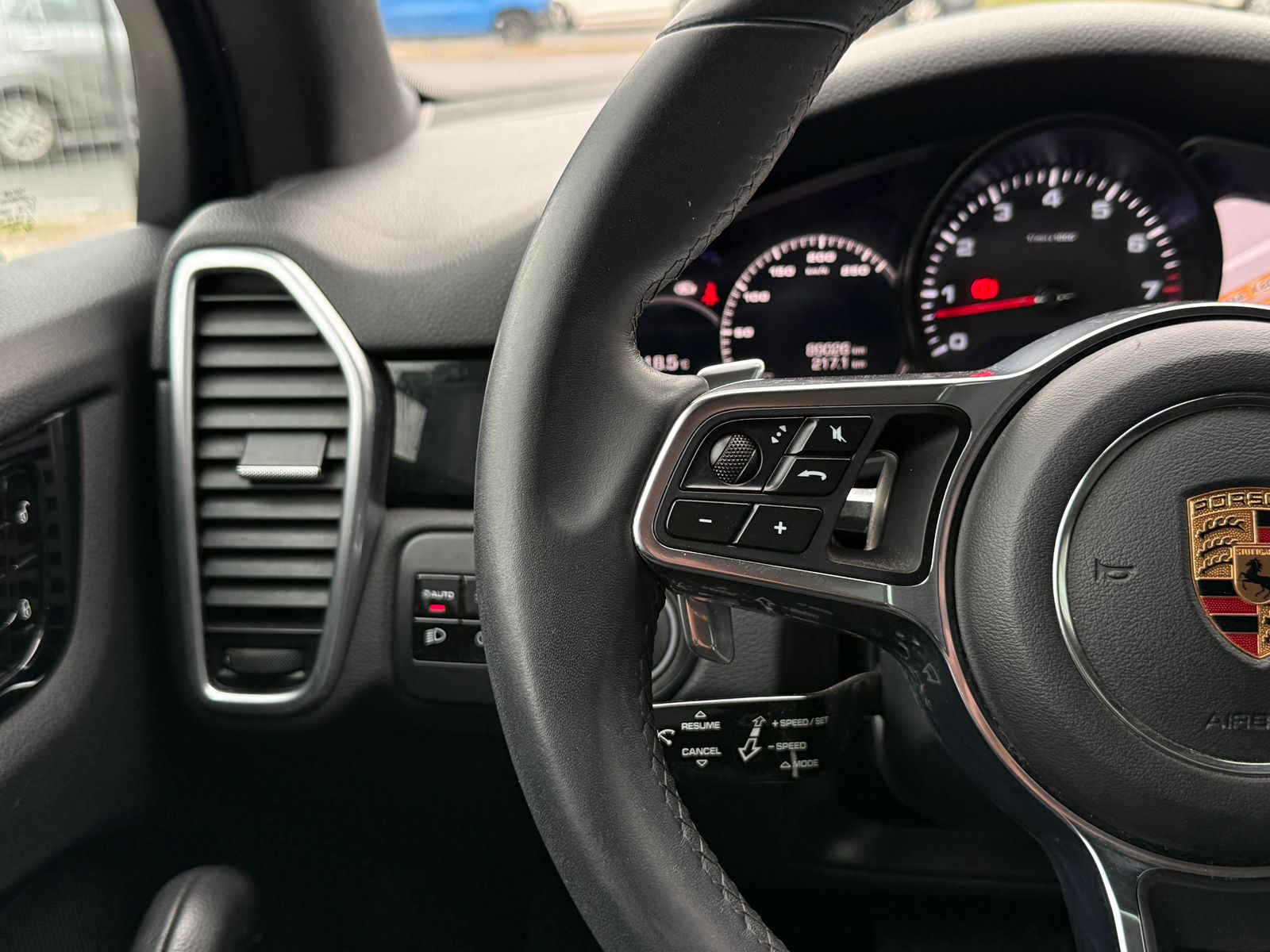 PORSCHE Cayenne 2018 - Imagen 15 de 20