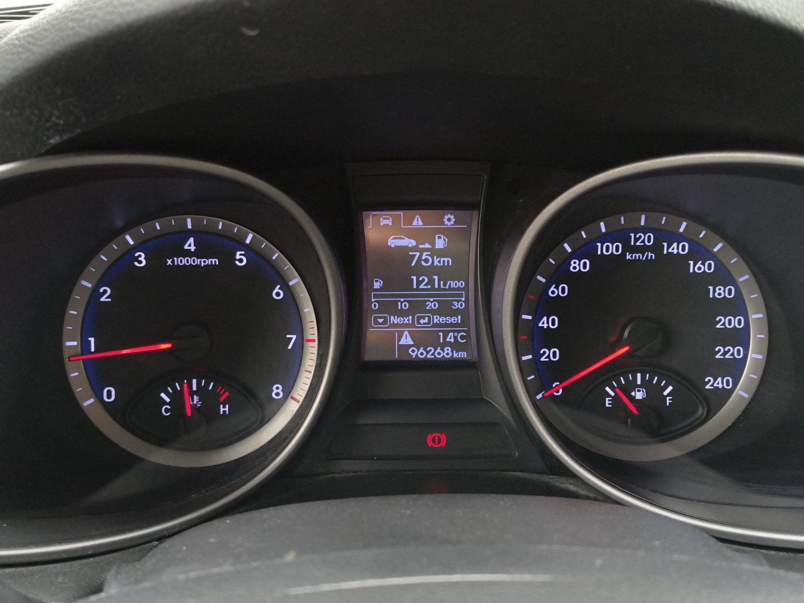 HYUNDAI Santa Fe 1014 - Imagen 11 de 20