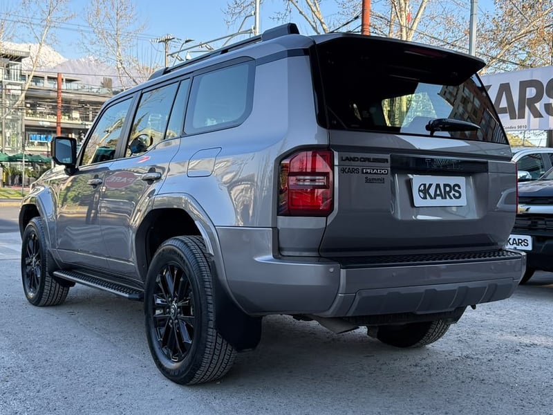 Toyota Land Cruiser Prado 2025 - Imagen 7 de 20