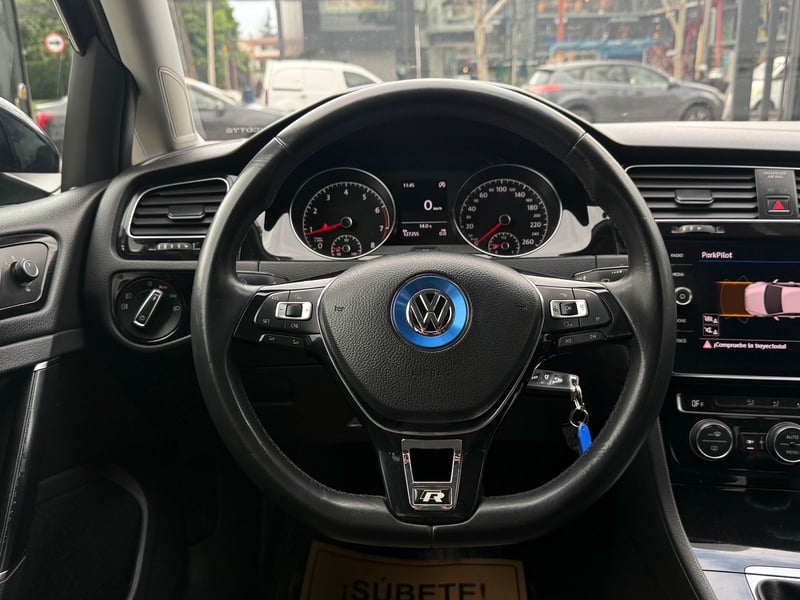 Volkswagen Golf 2018 - Imagen 12 de 20
