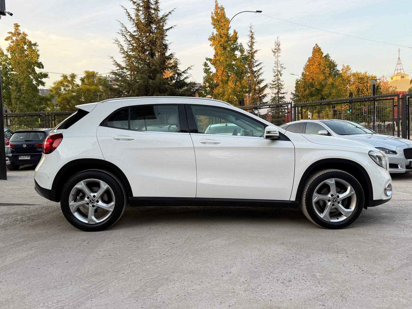 MERCEDES-BENZ GLA200 2019 - Imagen 4 de 20