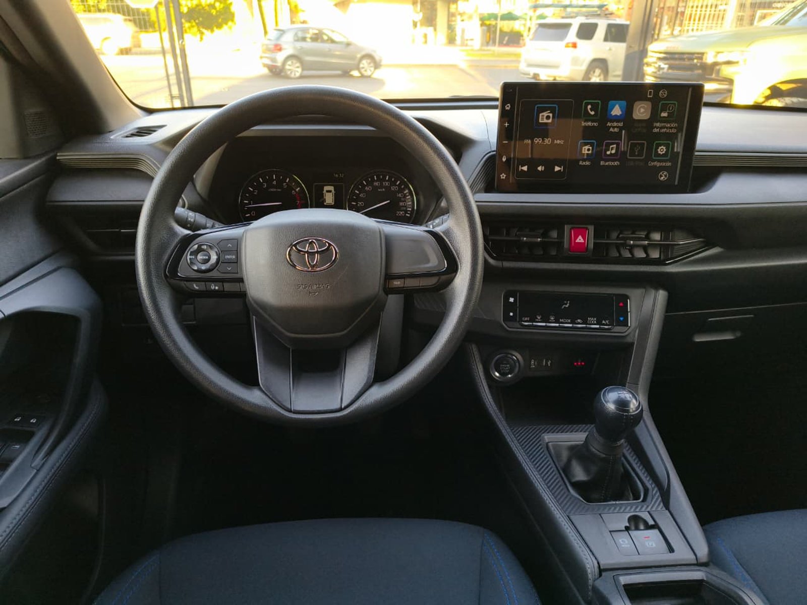 TOYOTA Yaris Cross 2026 - Imagen 13 de 20