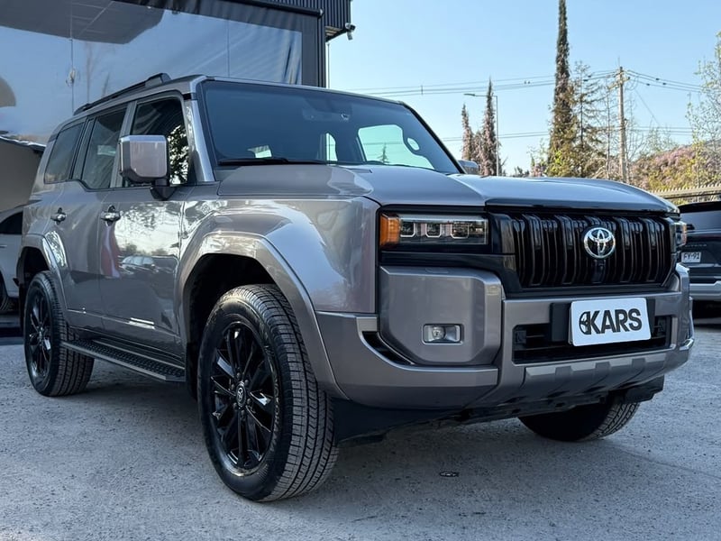 Toyota Land Cruiser Prado 2025 - Imagen 3 de 20