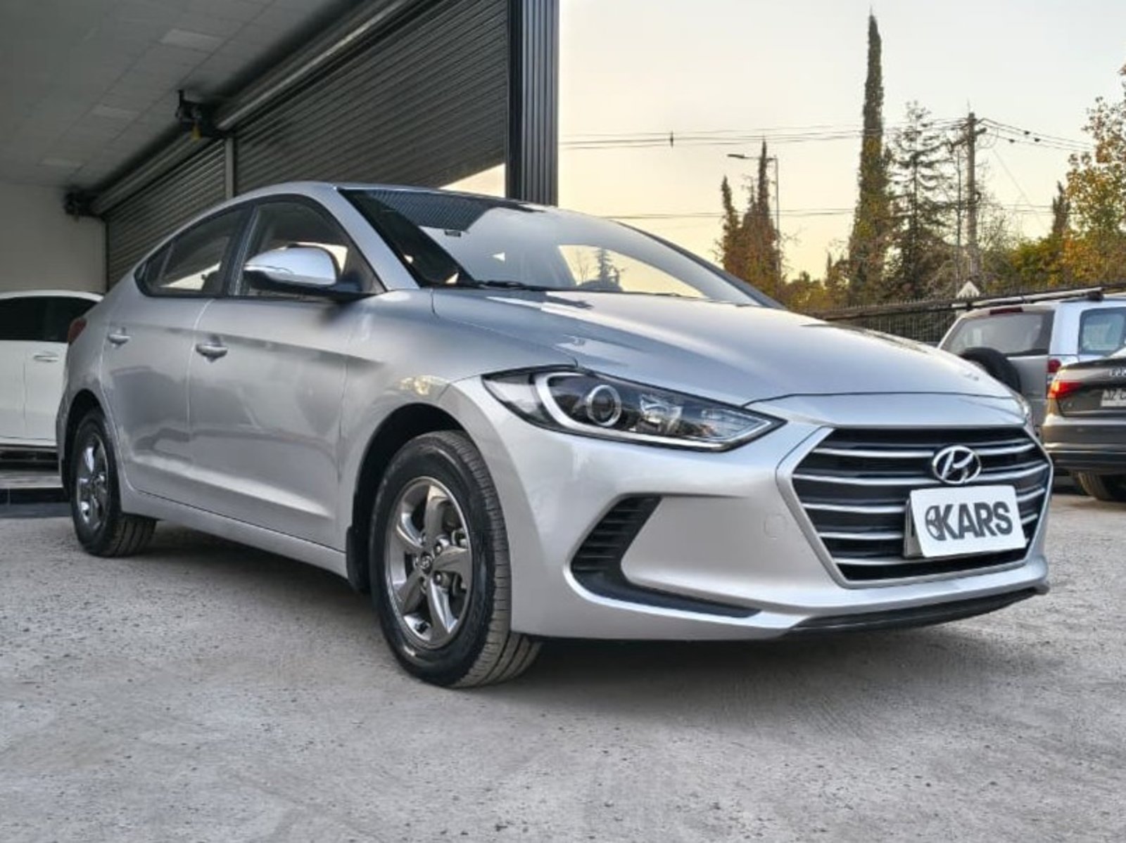 HYUNDAI Elantra 2018 - Imagen 3 de 20