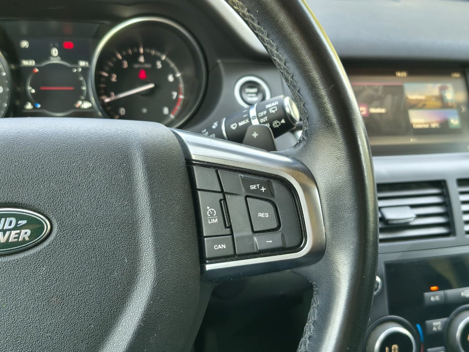 LAND ROVER Discovery Sport 2019 - Imagen 15 de 20