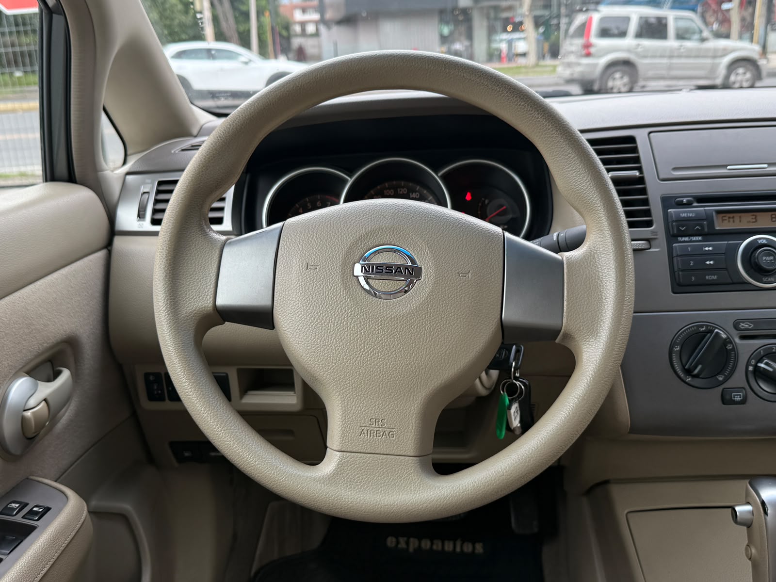 Nissan Tiida 2007 - Imagen 12 de 20