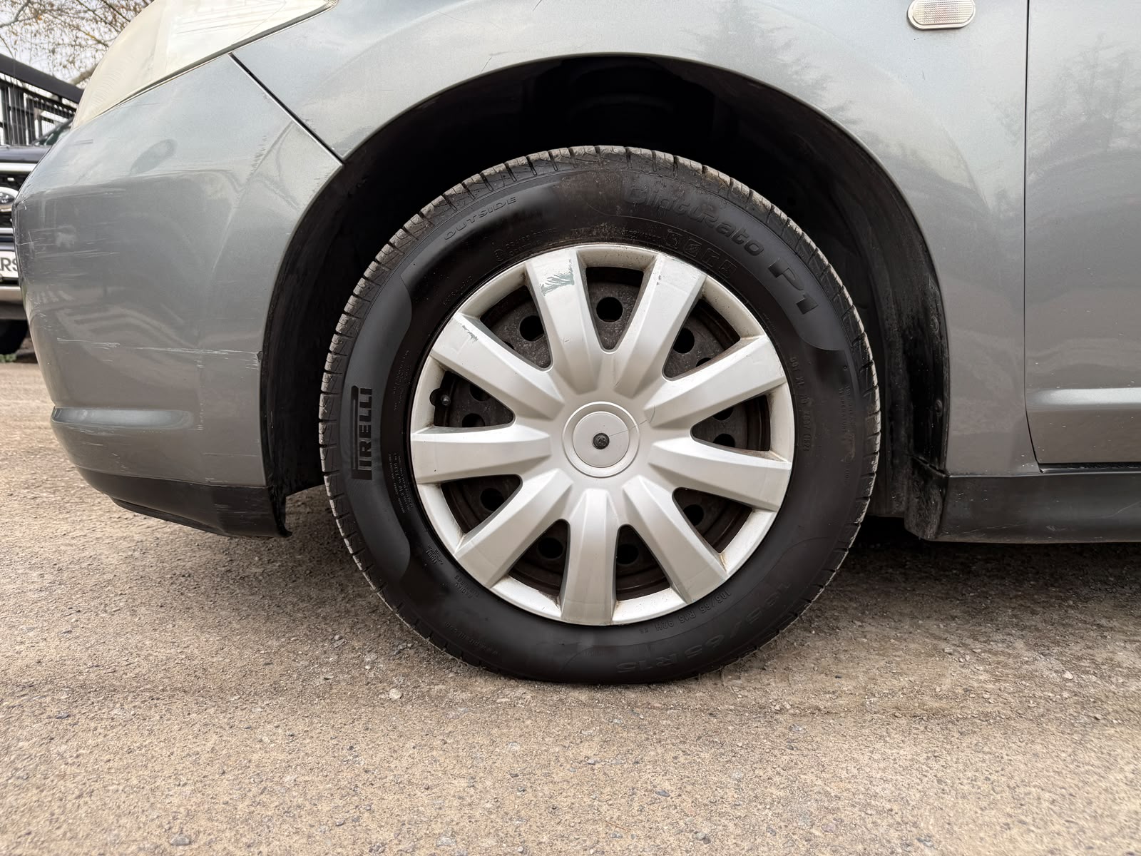 Nissan Tiida 2007 - Imagen 9 de 20