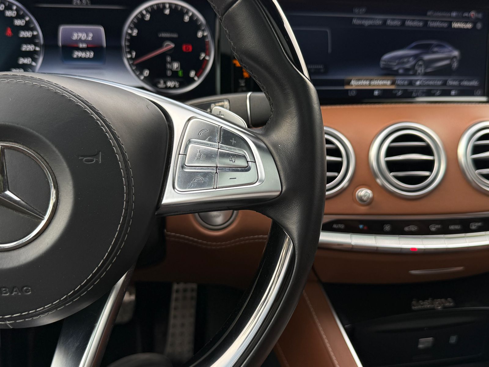 MERCEDES-BENZ S500 2017 - Imagen 16 de 20