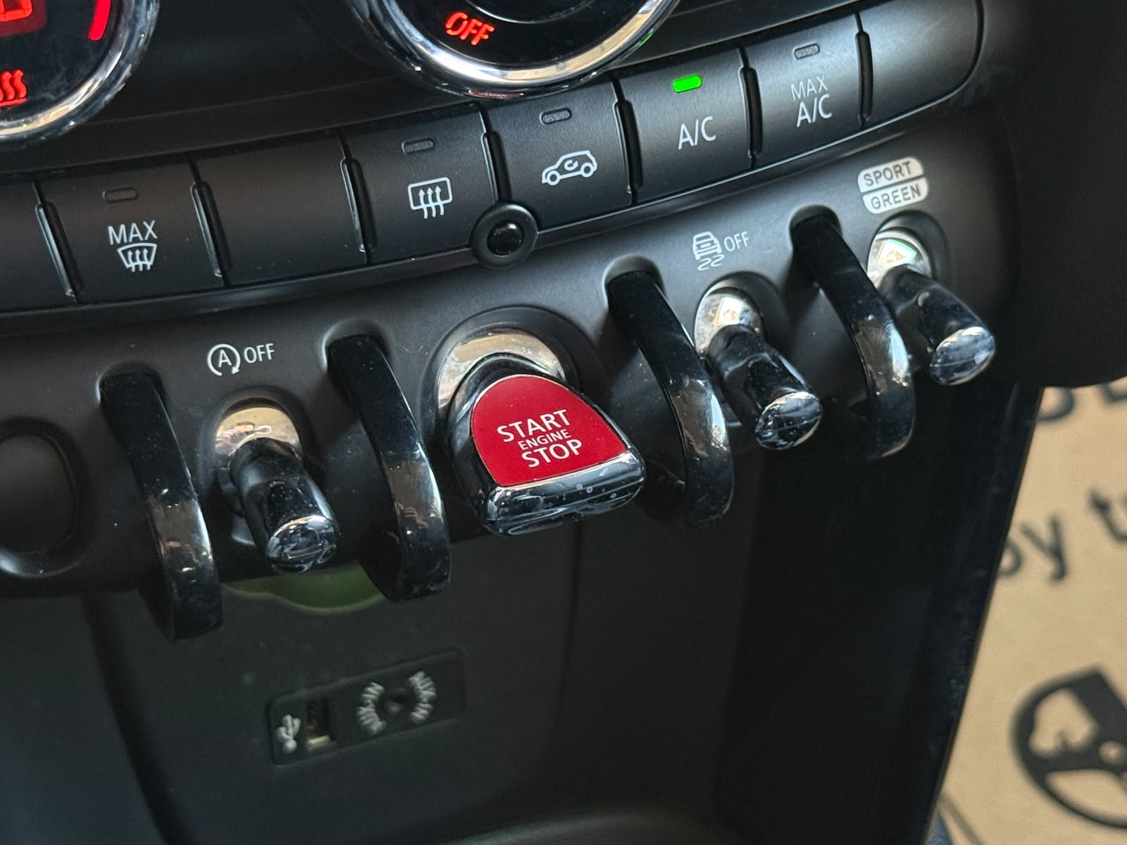 Mini Cooper 2018 - Imagen 18 de 20