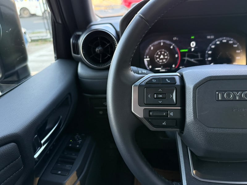 Toyota Land Cruiser Prado 2025 - Imagen 14 de 20