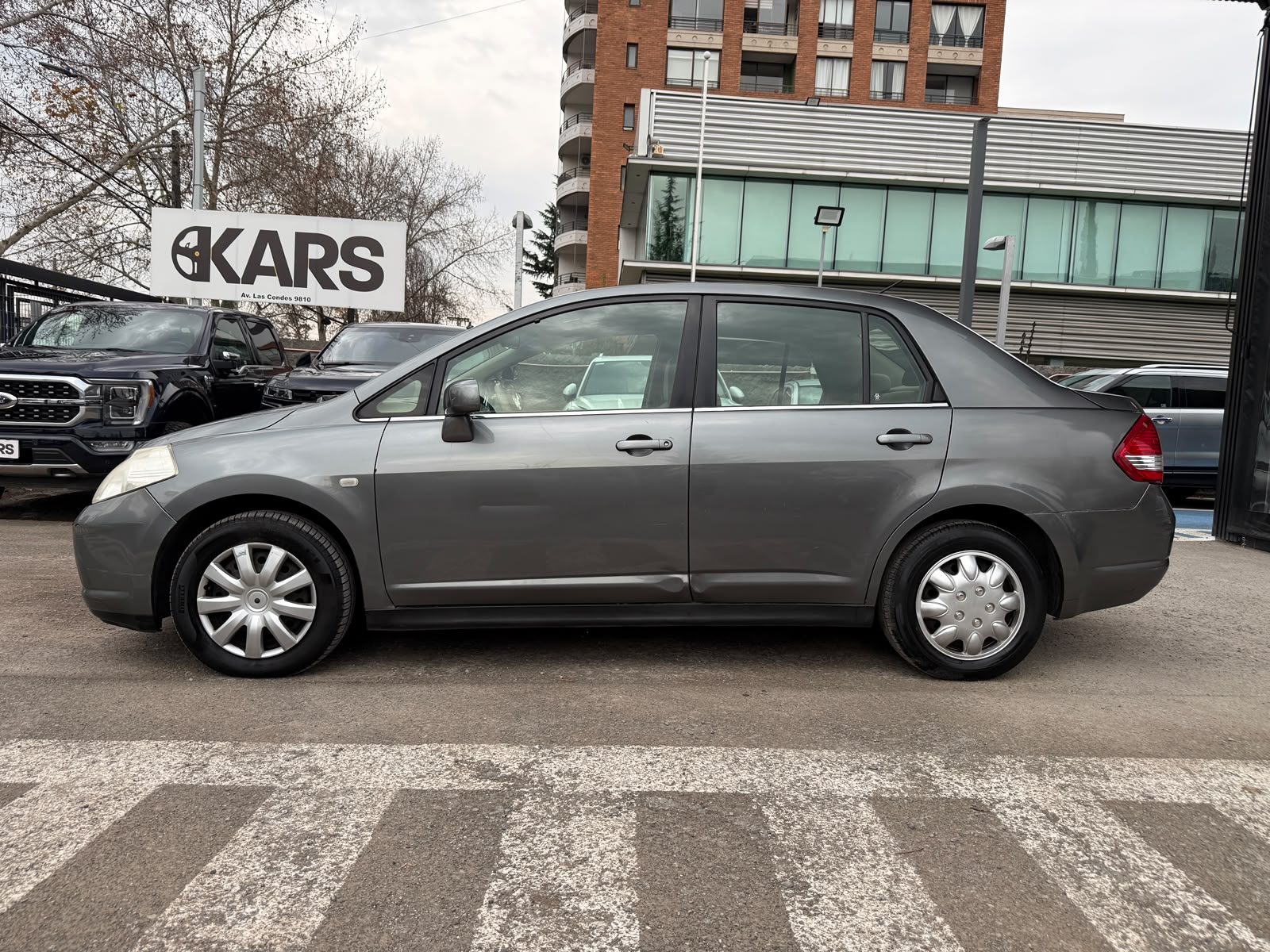 Nissan Tiida 2007 - Imagen 8 de 20