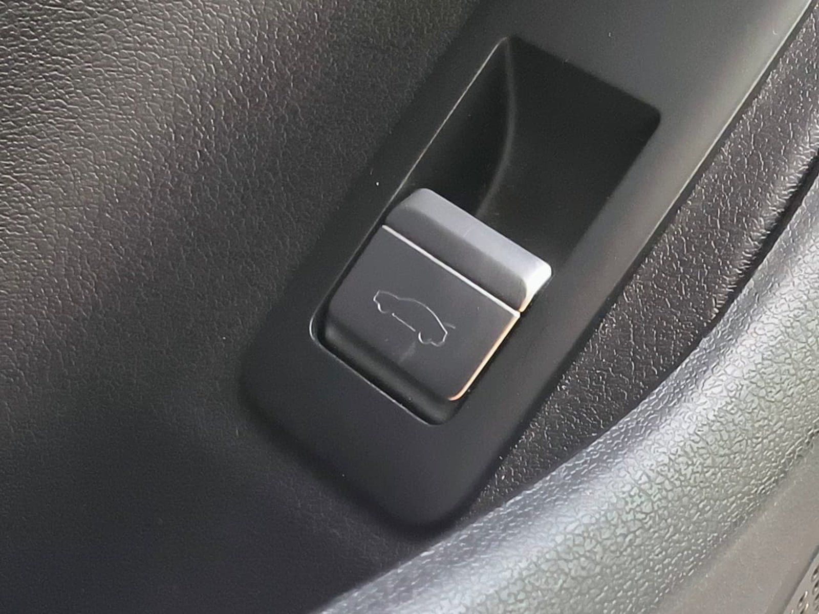 BYD Han EV 2023 - Imagen 18 de 20