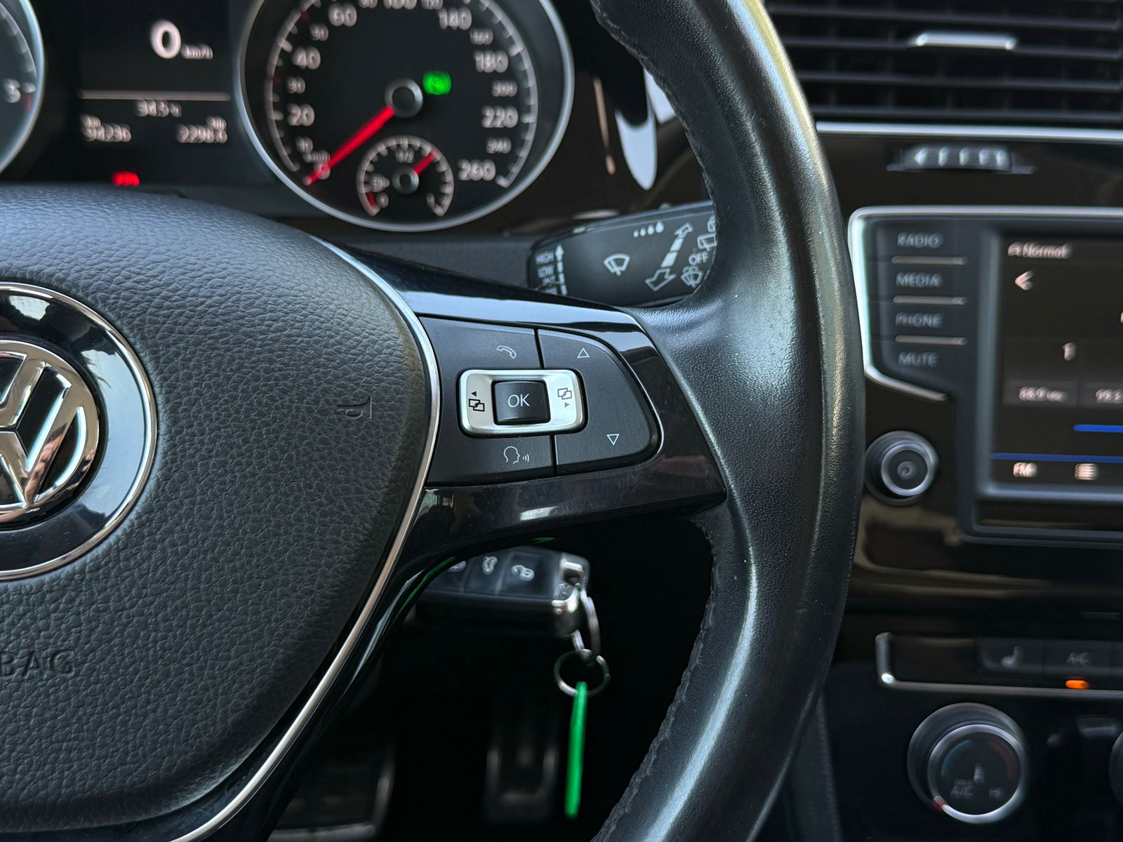 VOLKSWAGEN Golf 2017 - Imagen 15 de 20