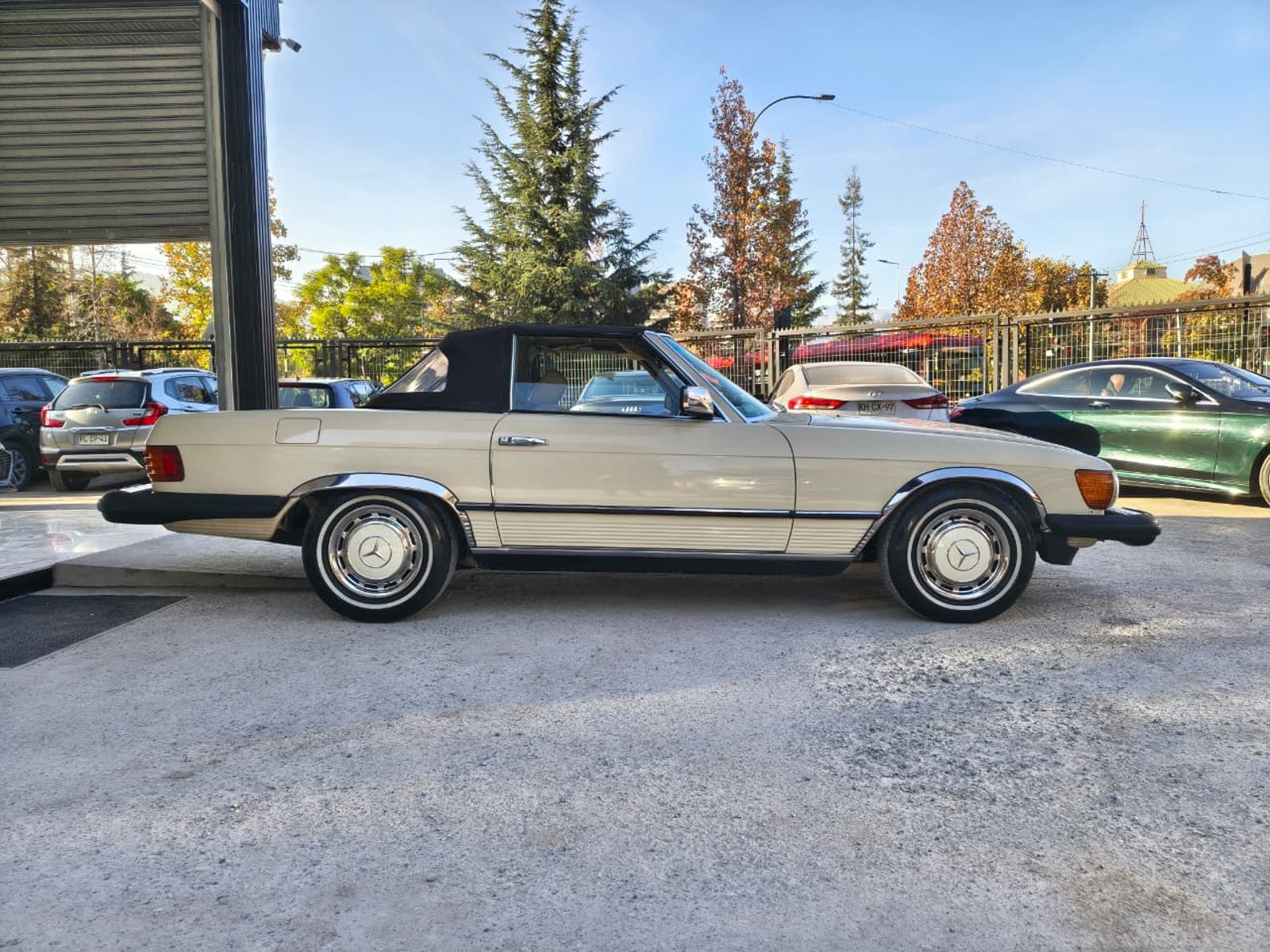 Mercedes-Benz 380 SL 1983 - Foto 4 de 19