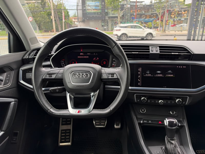 Audi Q3 2023 - Imagen 13 de 20