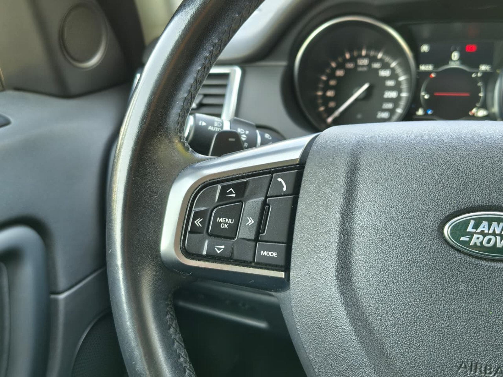 LAND ROVER Discovery Sport 2019 - Imagen 14 de 20