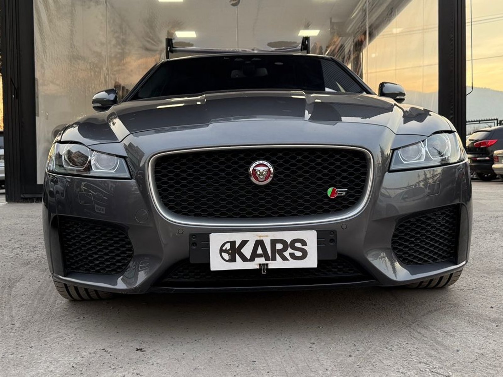 Jaguar XF 2017 - Foto 2 de 20