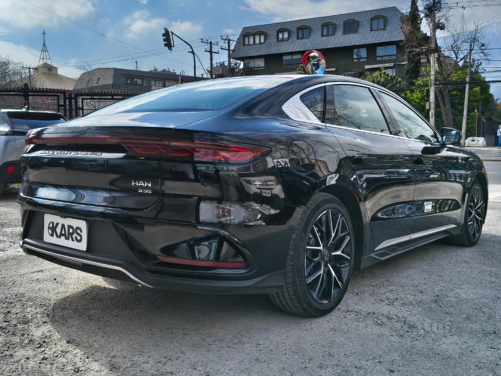 BYD Han EV 2023 - Foto 5 de 20