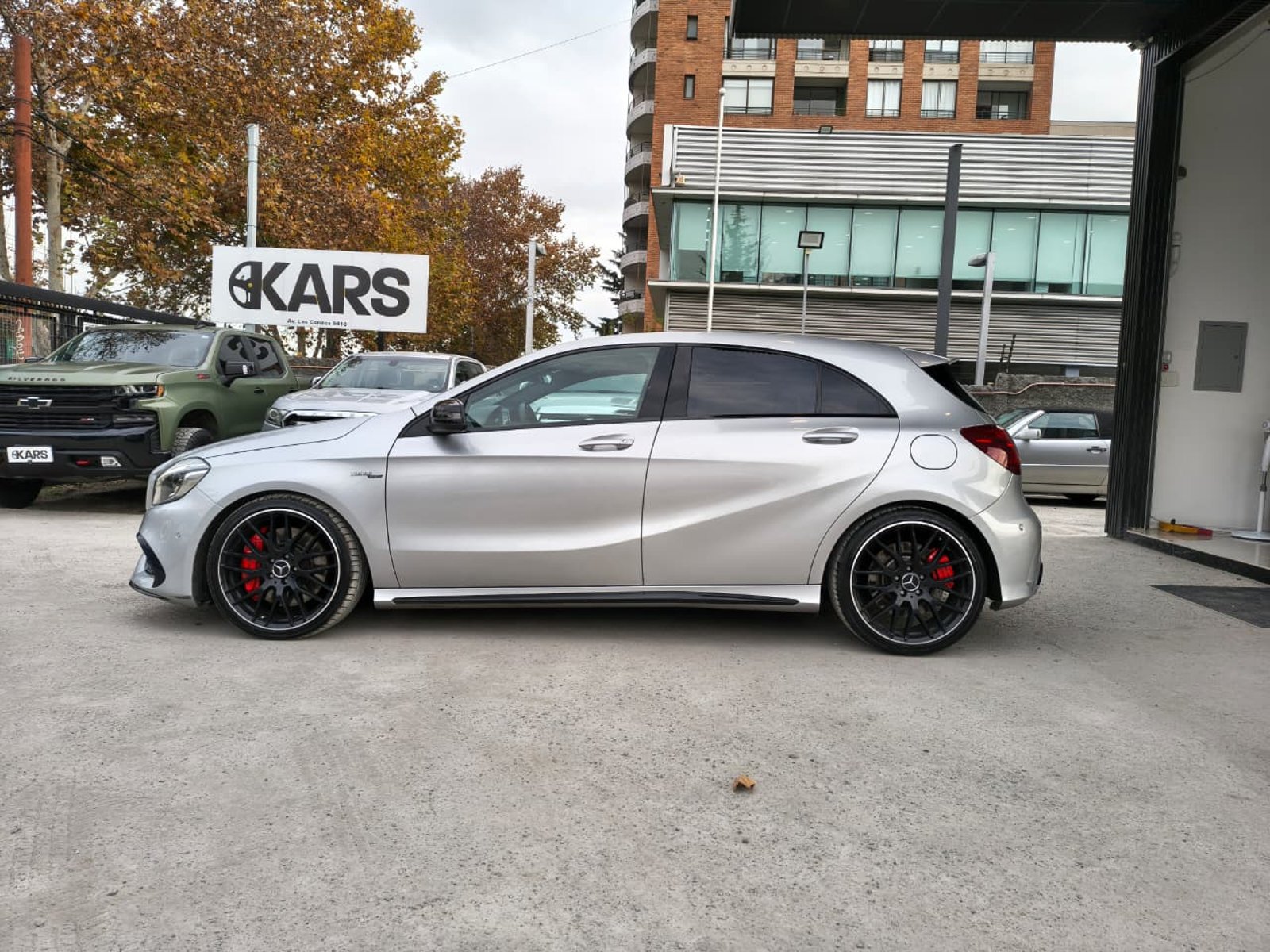 MERCEDES-BENZ A45 2018 - Imagen 8 de 20