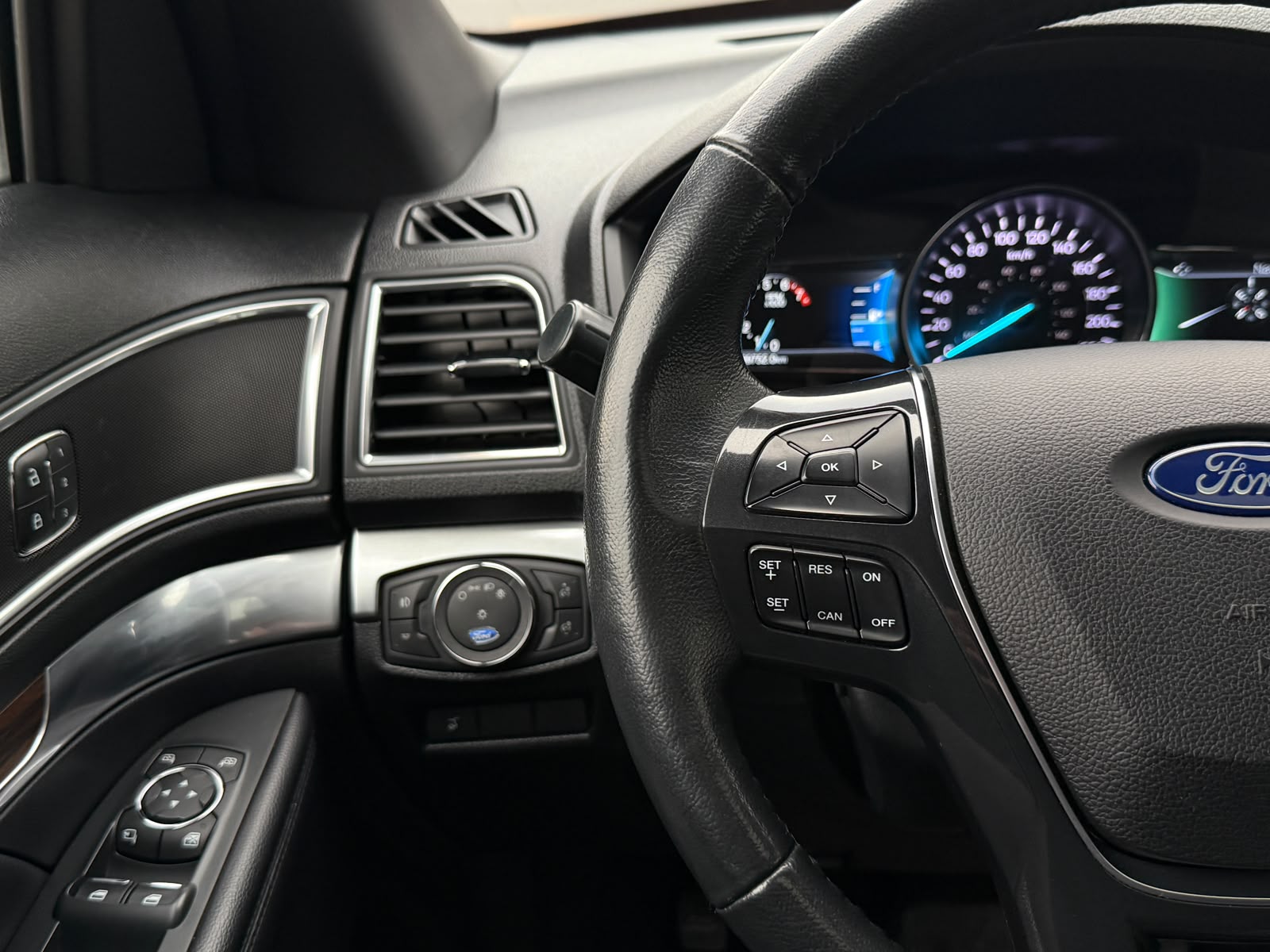 Ford Explorer 2019 - Imagen 16 de 20