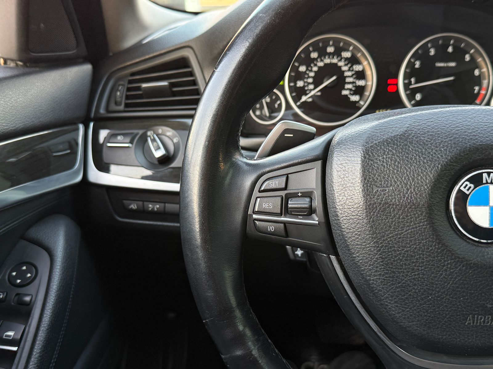 BMW 550 2012 - Imagen 15 de 20