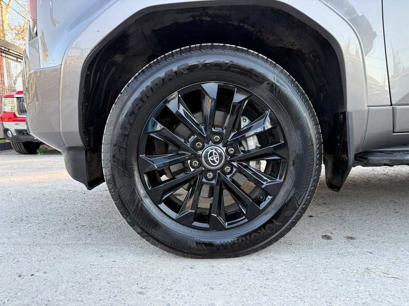 Toyota Land Cruiser Prado 2025 - Imagen 9 de 20