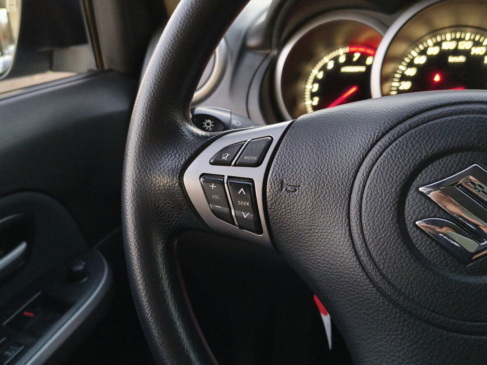 SUZUKI Grand Vitara 2016 - Imagen 14 de 20