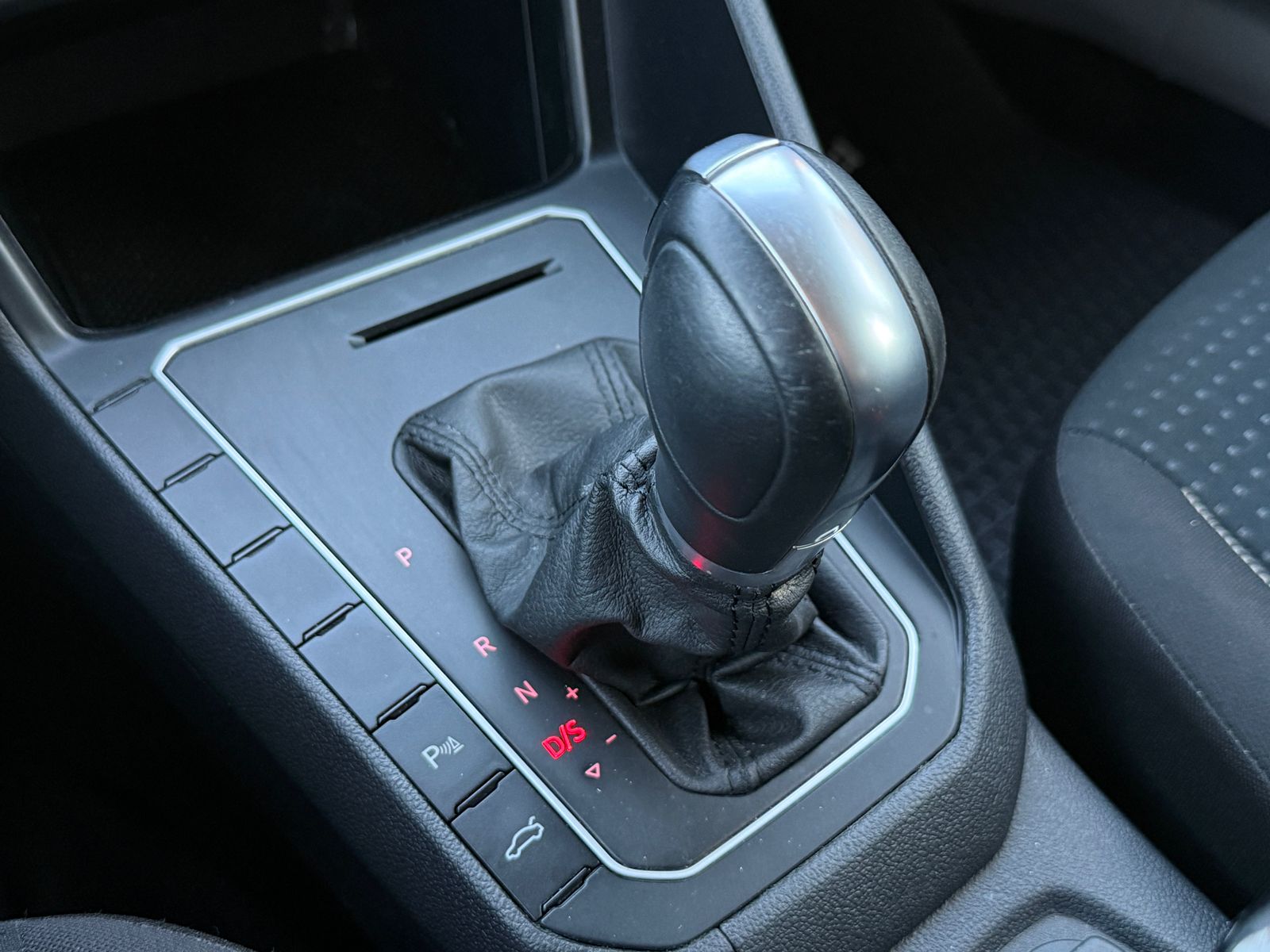 VOLKSWAGEN Polo 2020 - Imagen 19 de 20