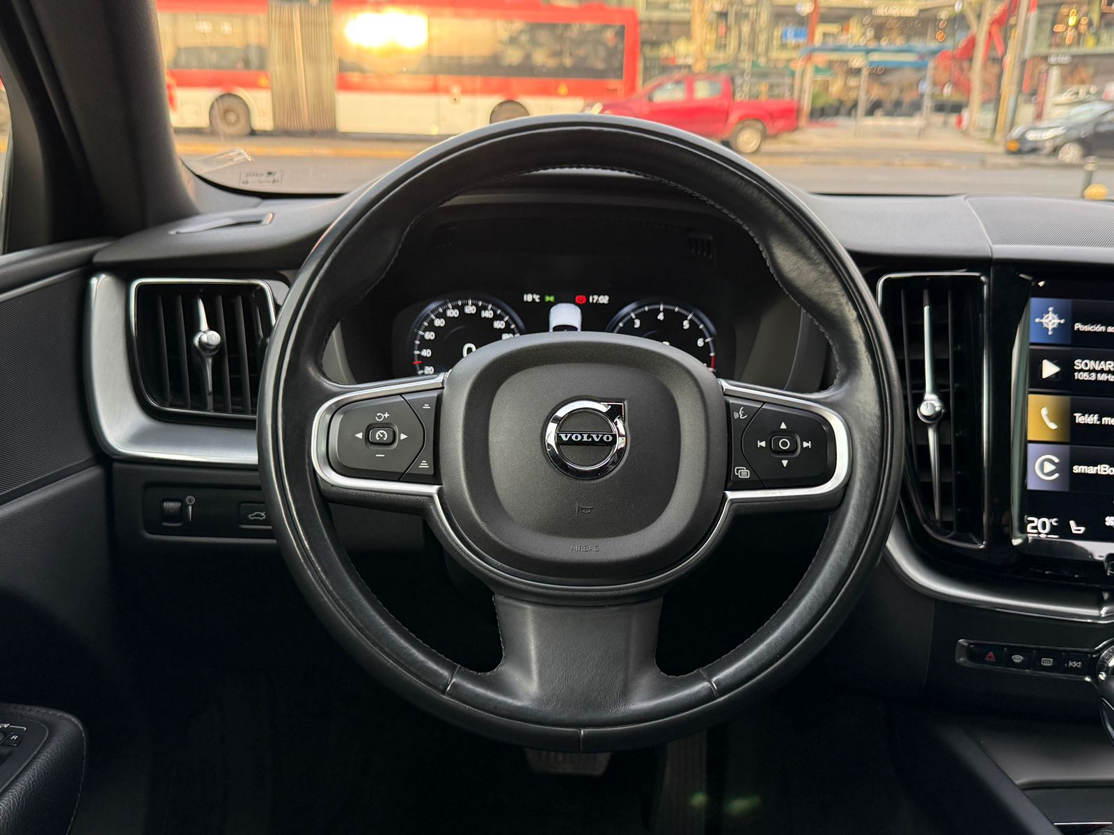 Volvo Xc60 2018 - Imagen 13 de 20
