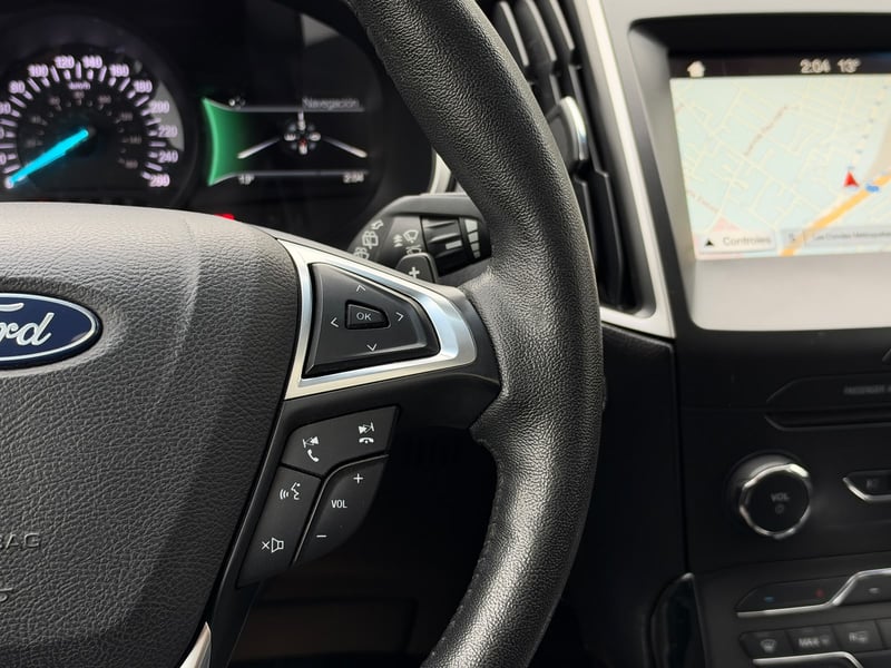 Ford Edge 2018 - Imagen 16 de 20