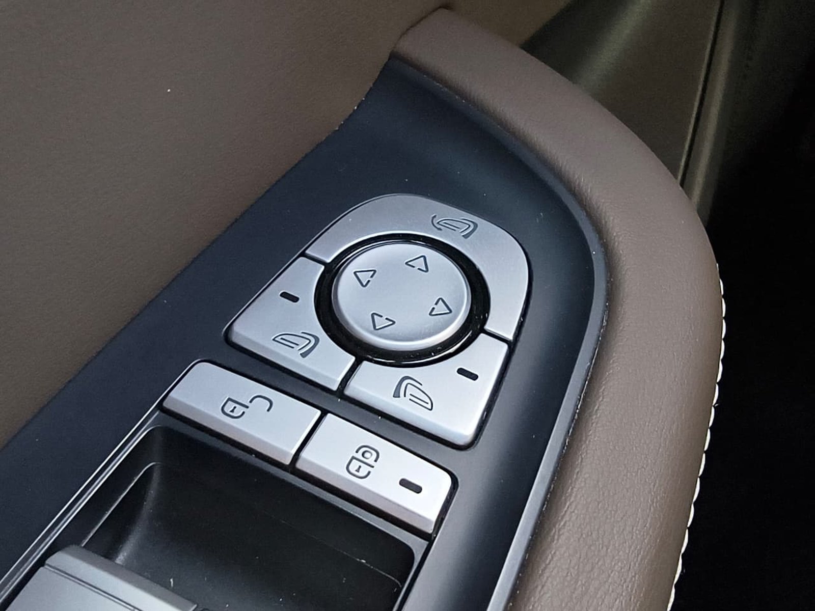 BYD Han EV 2023 - Imagen 16 de 20