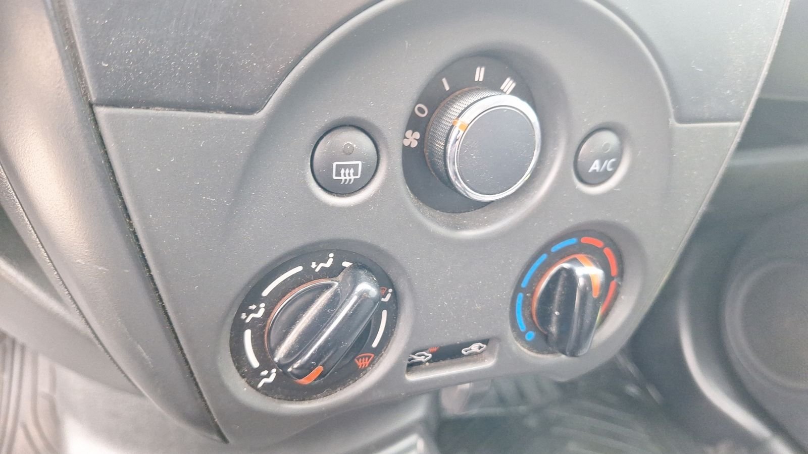 Nissan Versa 2019 - Imagen 14 de 14