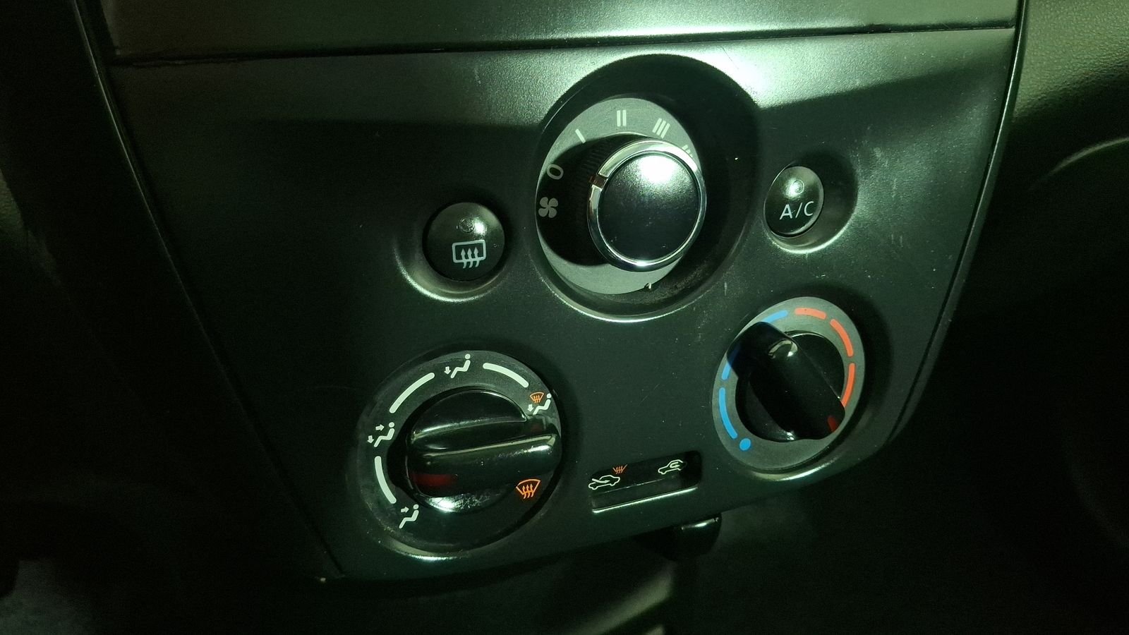 Nissan Versa 2016 - Imagen 14 de 15