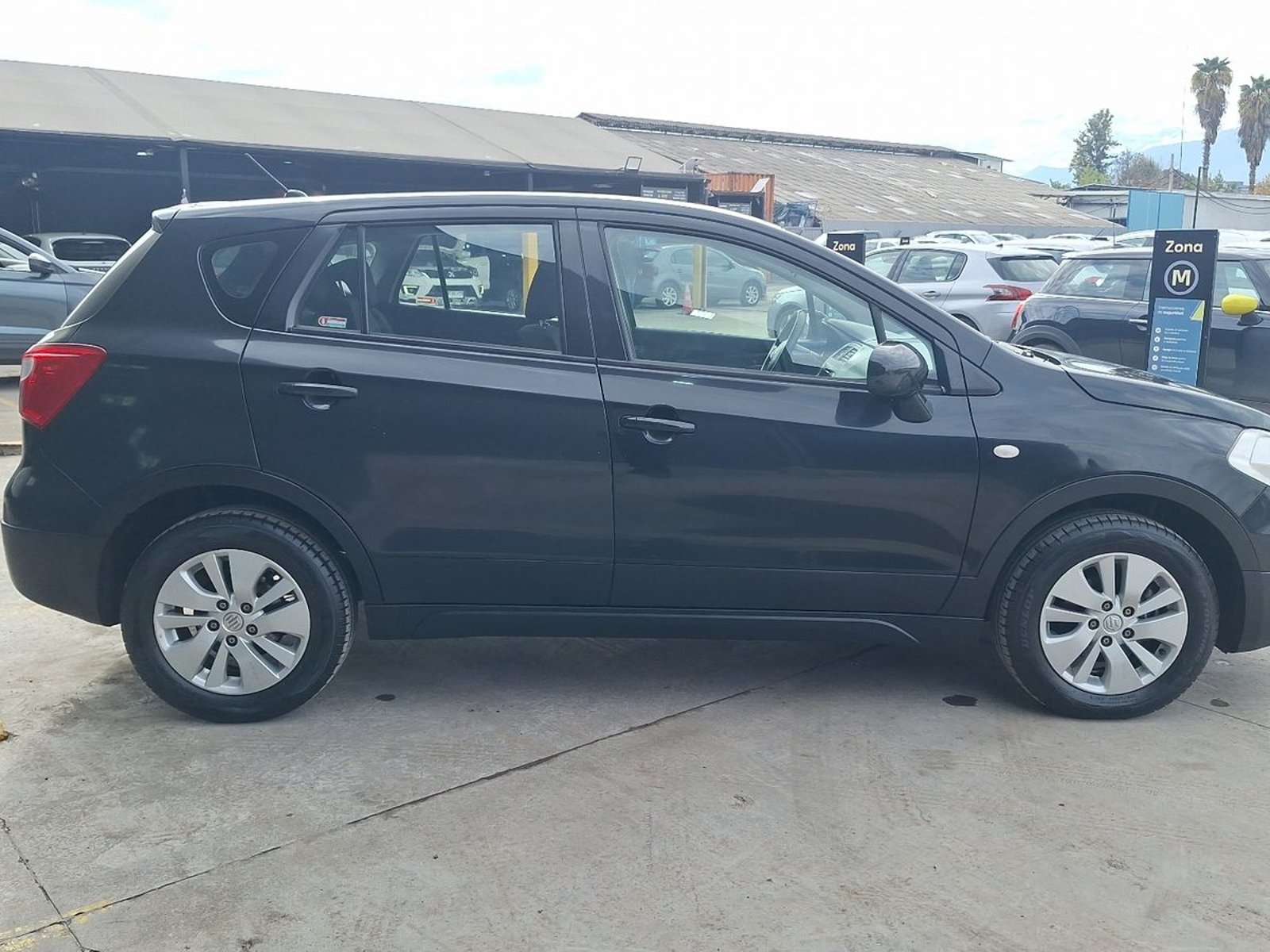 Suzuki S-Cross 2015 - Foto 5 de 14