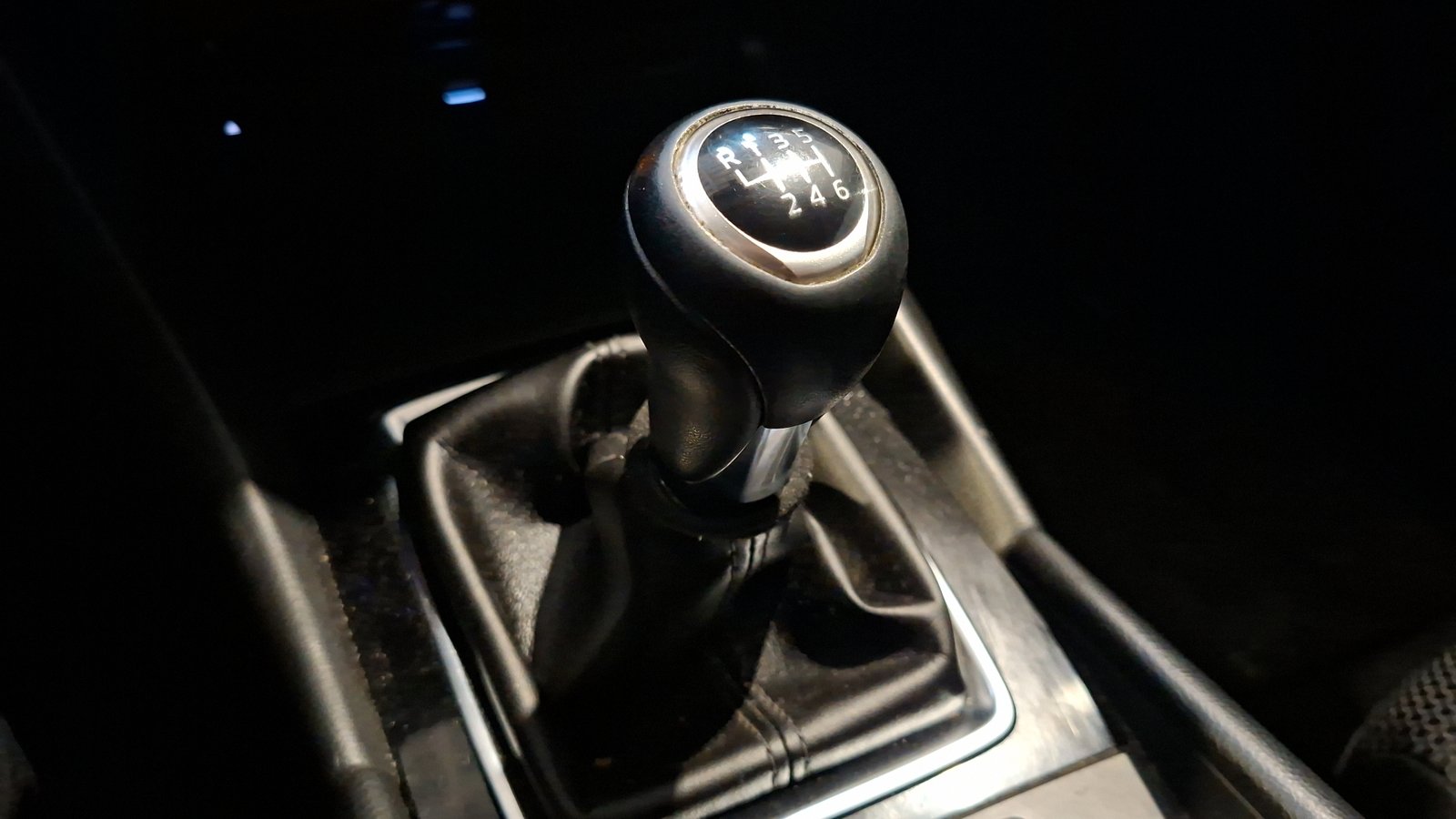 Mazda Mazda 3 2018 - Imagen 11 de 16