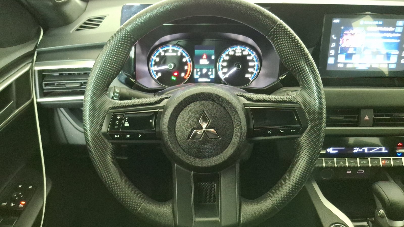 Mitsubishi Outlander 2026 - Imagen 8 de 16