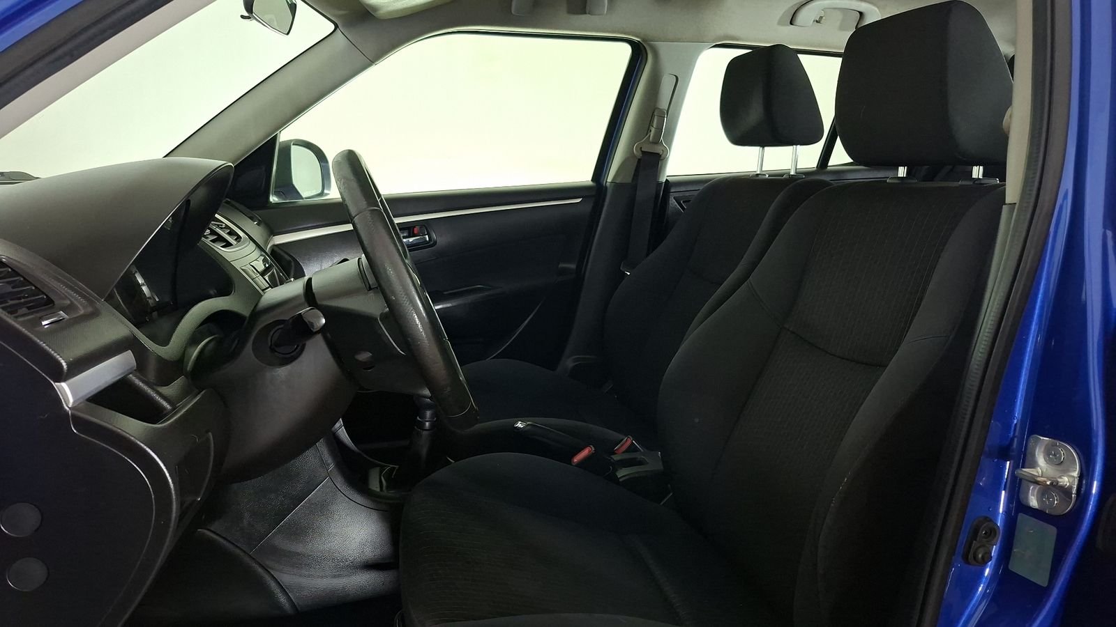 Suzuki Swift 2015 - Imagen 13 de 16