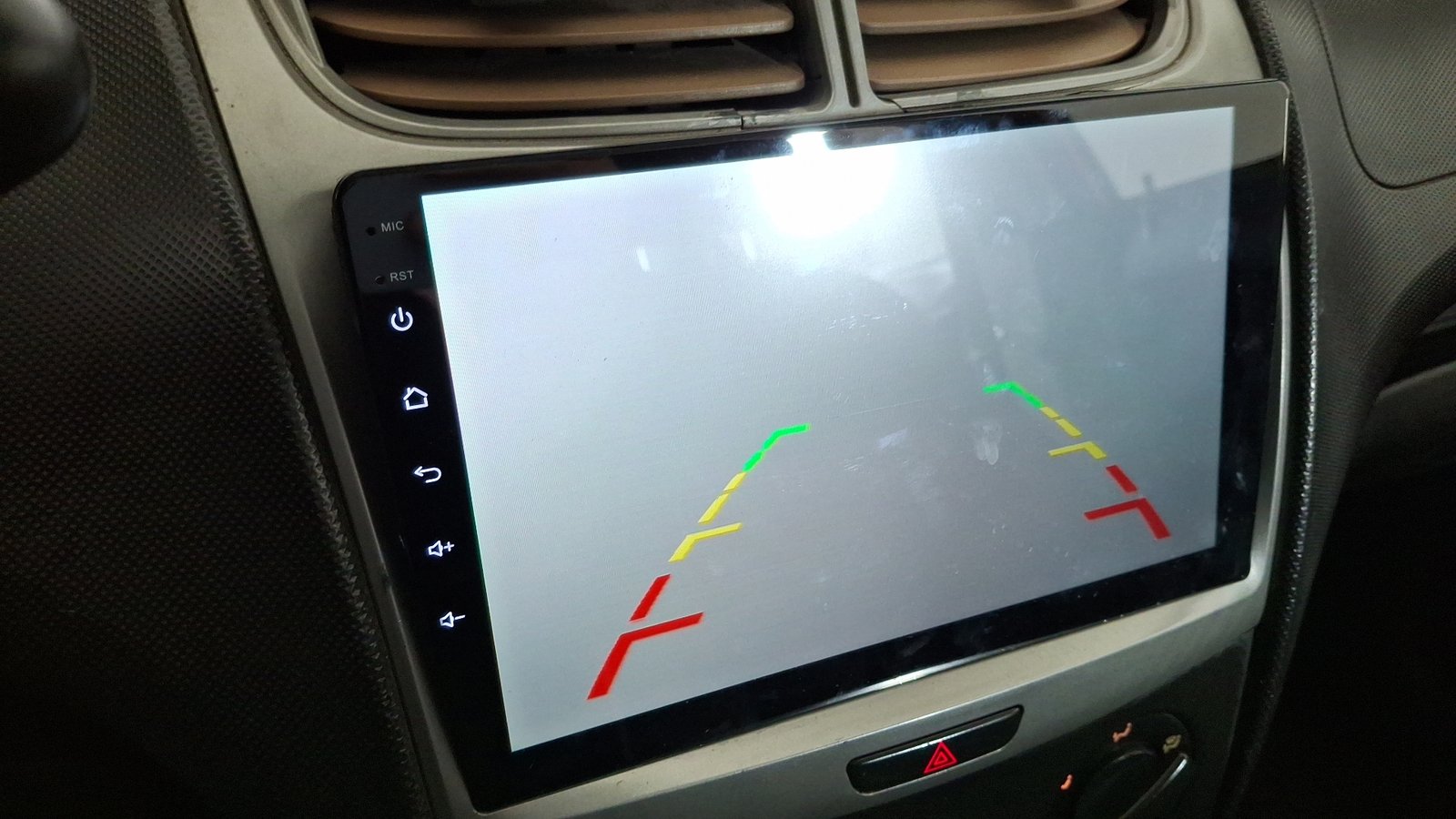 Chevrolet Sail 2014 - Imagen 12 de 16