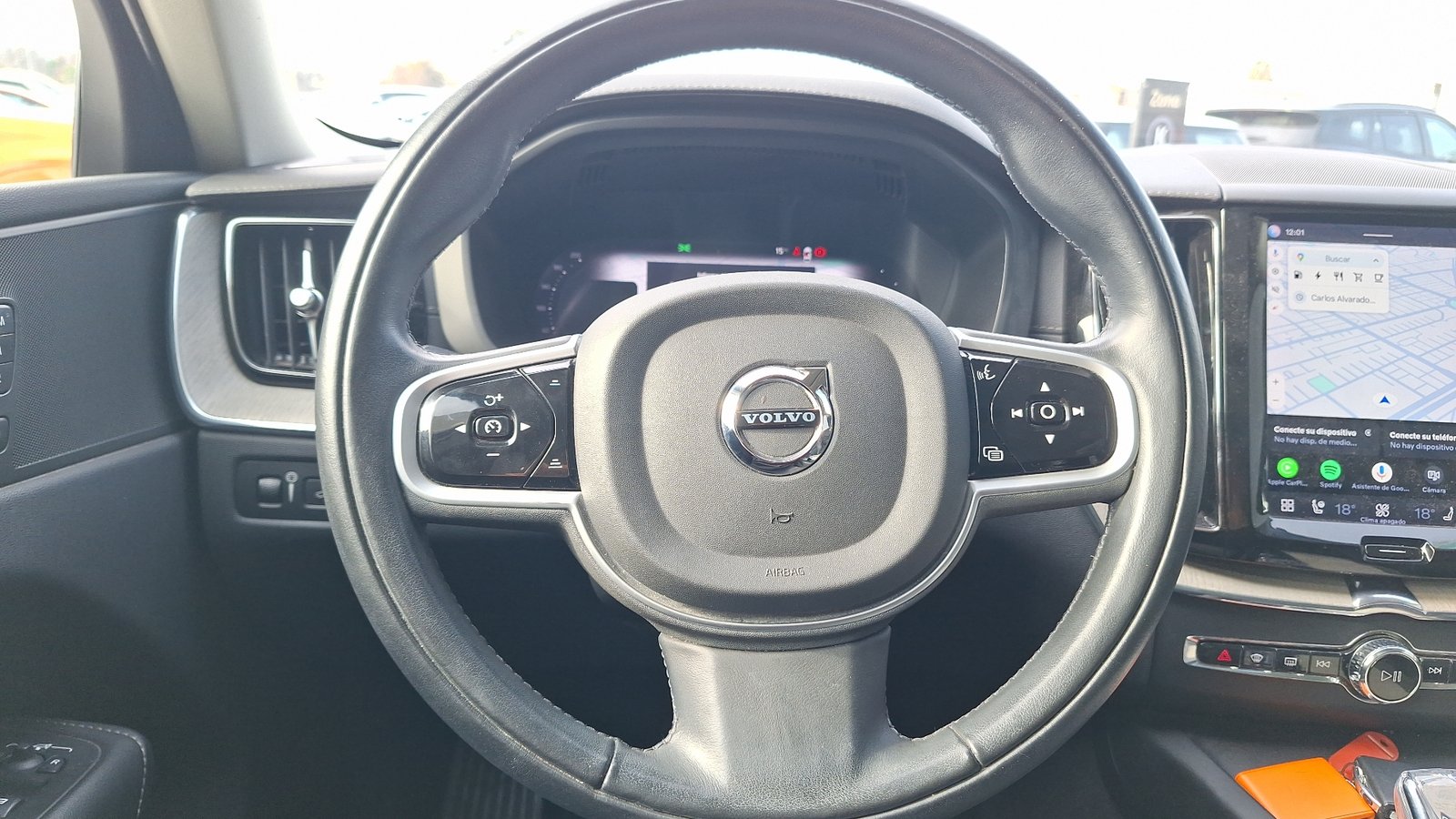 Volvo XC60 2022 - Imagen 8 de 16