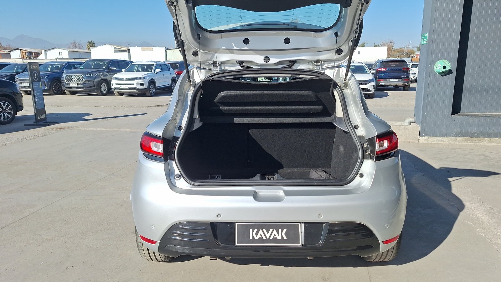 Renault Clio 2018 - Foto 4 de 16