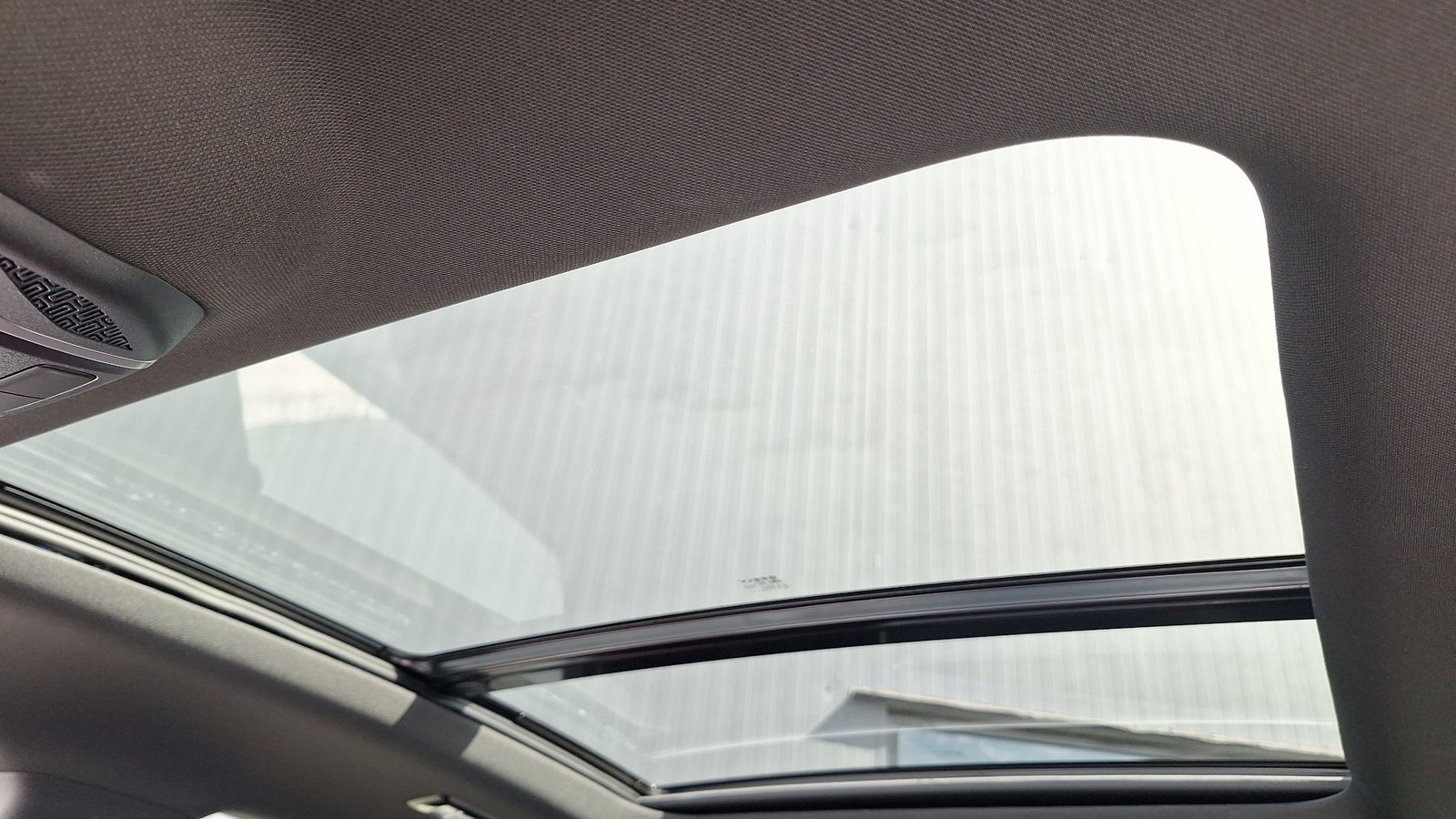 Geely Coolray 2024 - Imagen 13 de 16