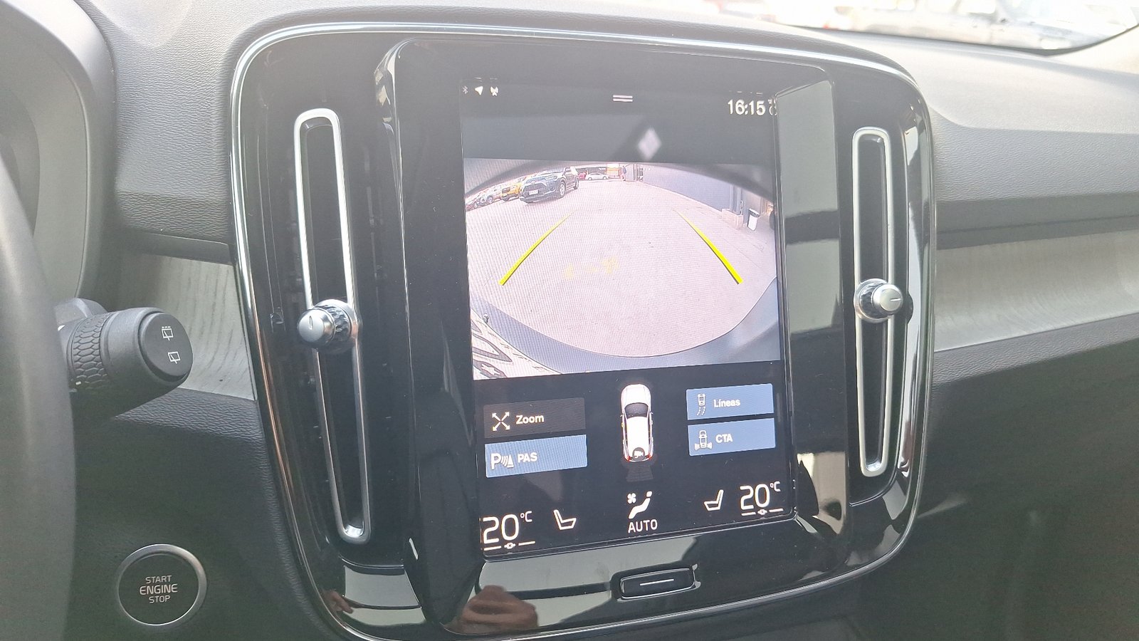 Volvo XC40 2022 - Imagen 12 de 16