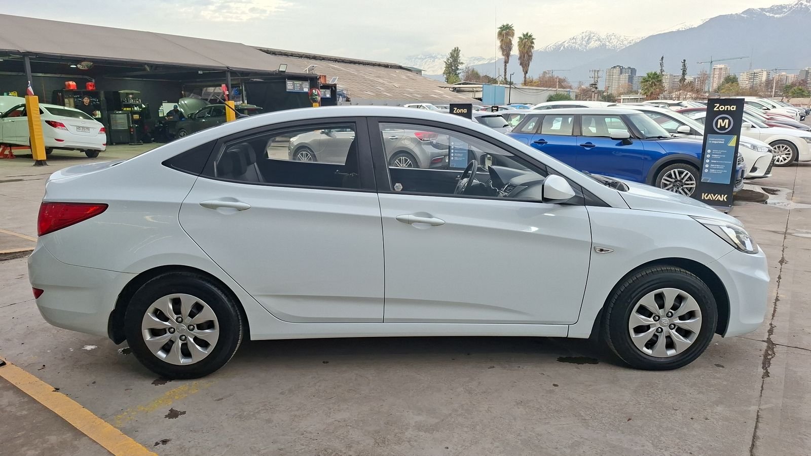 Hyundai Accent 2017 - Imagen 5 de 15