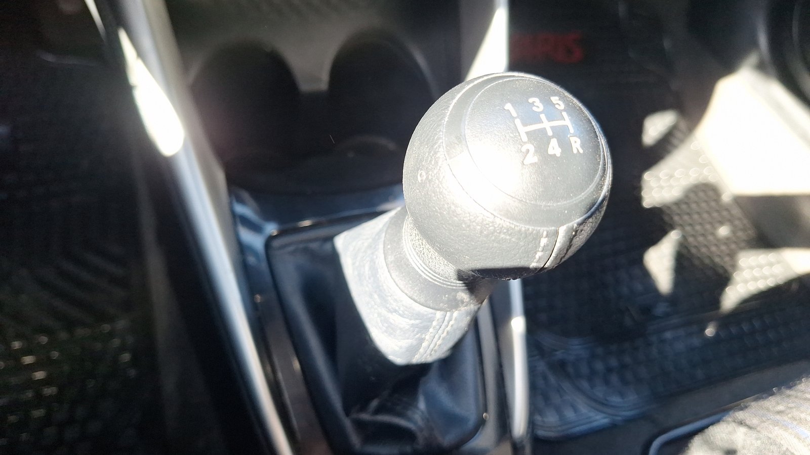 Toyota Yaris 2019 - Imagen 11 de 15